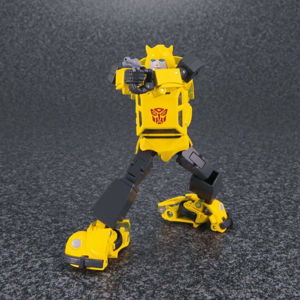 Masterpiece MP 45 Bumblebee Version 2 TakaraTomy Stock Photos 05 (5 of 21)